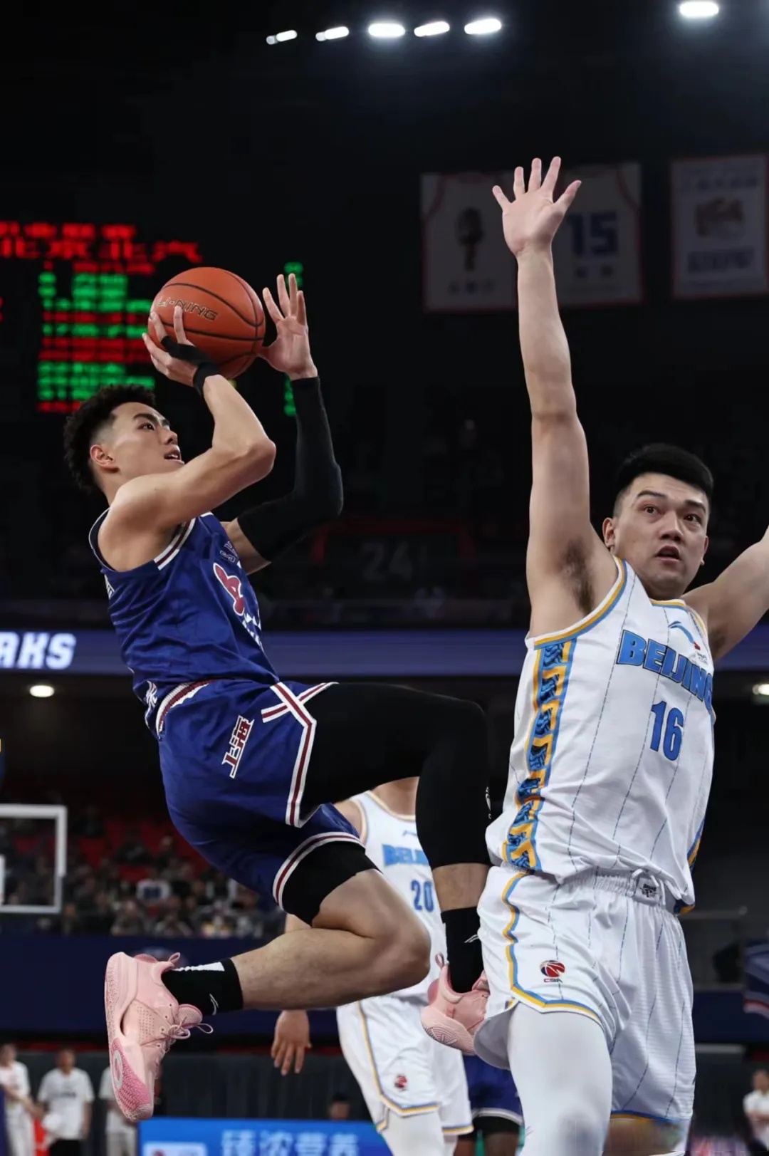 包含上海久事迎CBA常规赛关键赛，加时末段强势反弹，更衣室稳定，心理建设被强调的词条